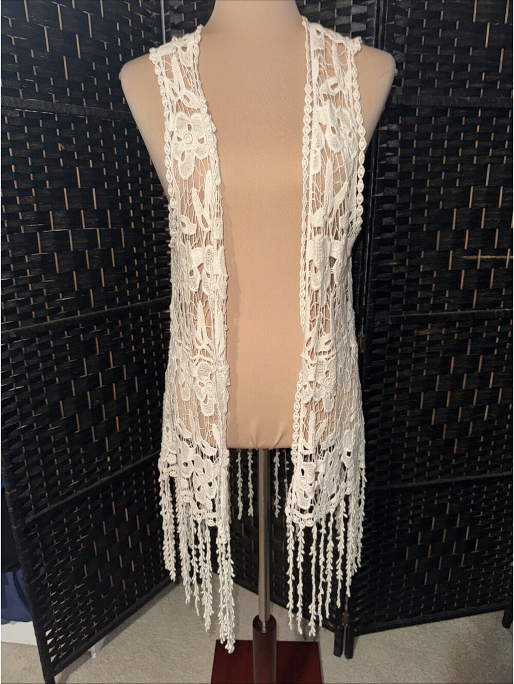 EST 1946 Crochet Lace Vest Mesh Netting Beige Large Elegant Romantic Boho